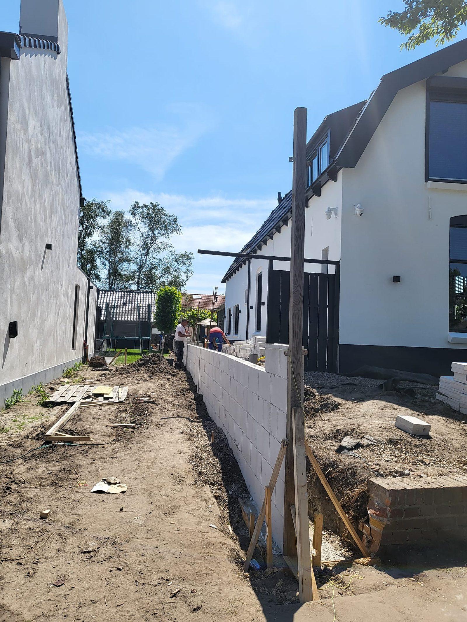 Vloerafwerking tijdens de uitvoering.